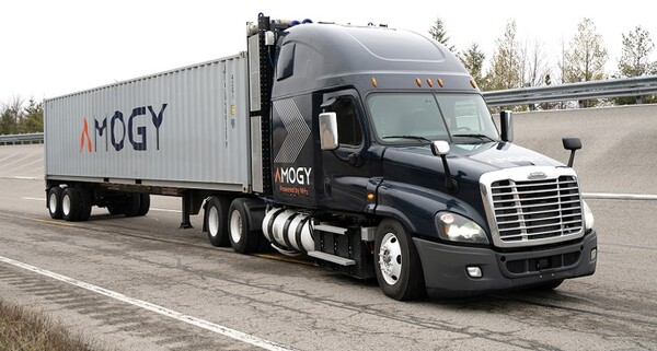 Amogy가 암모니아 기반 수소 연료전지 시스템을 적용해 실증실험한 대형트럭(출처=SK이노베이션)